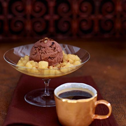 Schoko-Zimt-Eis mit Birnenkompott Rezept Schoko-Zimt-Eis mit Birnenkompott Rezept