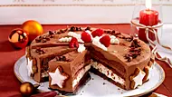Schoko-Zimtstern-Torte Rezept - Foto: LECKER @ Bauer Media Group Schoko-Zimtstern-Torte Rezept - Foto: LECKER @ Bauer Media Group