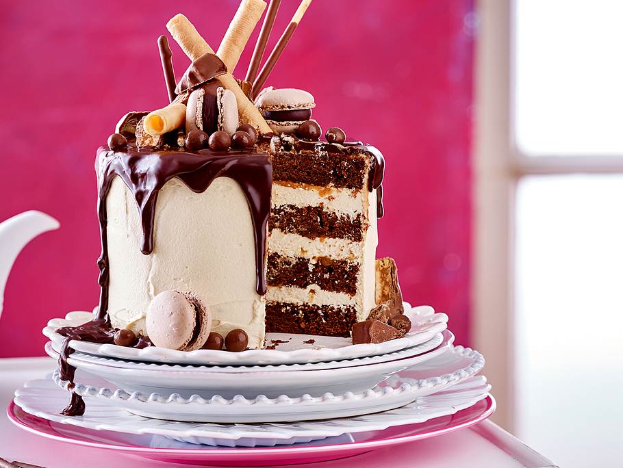 Schokobombe mit Nasch-Mischmasch Rezept