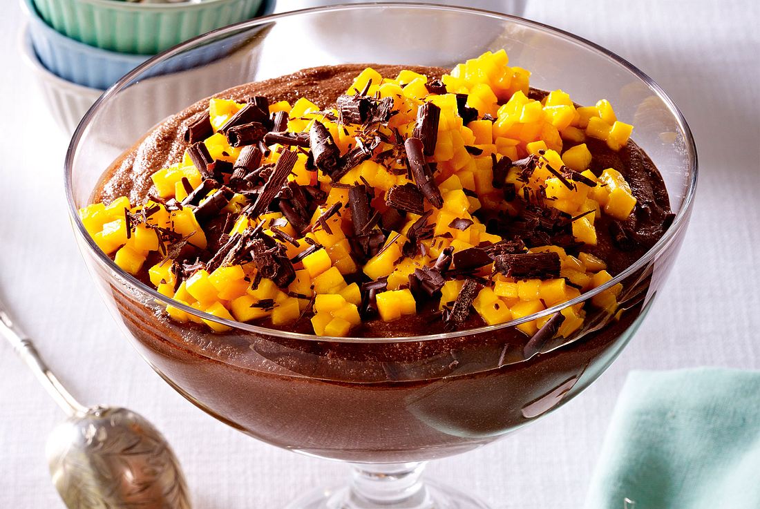 Schokogrießbrei mit Mangokompott Rezept Schokogrießbrei mit Mangokompott Rezept