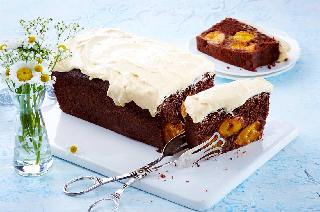 Schokokuchen mit ganzen Aprikosen Rezept Schokokuchen mit ganzen Aprikosen Rezept