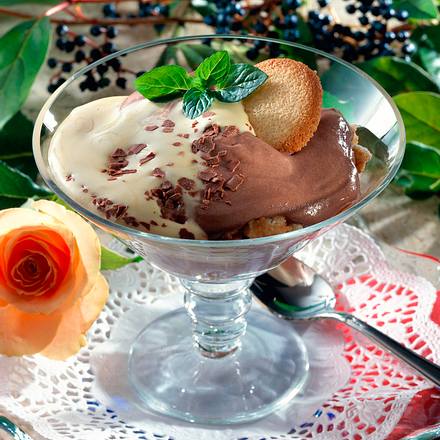 Schokoladen Creme mit Eierlikör-Zabaione Rezept Schokoladen Creme mit Eierlikör-Zabaione Rezept