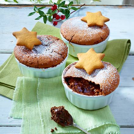 Schokoladen-Fondant mit Lebkuchensternen Rezept Schokoladen-Fondant mit Lebkuchensternen Rezept
