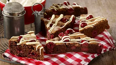 Schokoladen-Kirschkuchen Rezept - Foto: LECKER @ Bauer Media Group