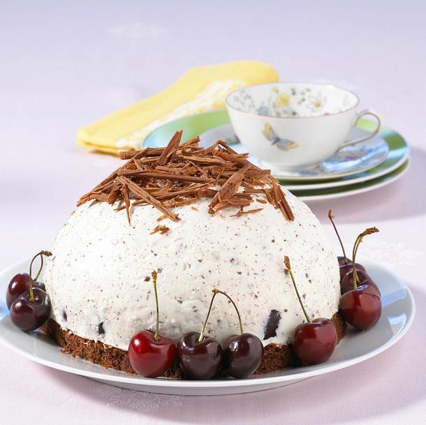 Schokoladen-Kirschtorte Rezept Schokoladen-Kirschtorte Rezept