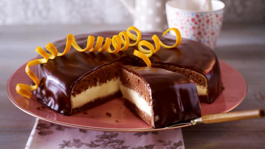 Schokoladen-Orangen-Torte mit Marzipan Rezept - Foto: House of Food / Bauer Food Experts KG