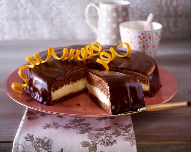 Schokoladen-Orangen-Torte mit Marzipan Rezept Schokoladen-Orangen-Torte mit Marzipan Rezept