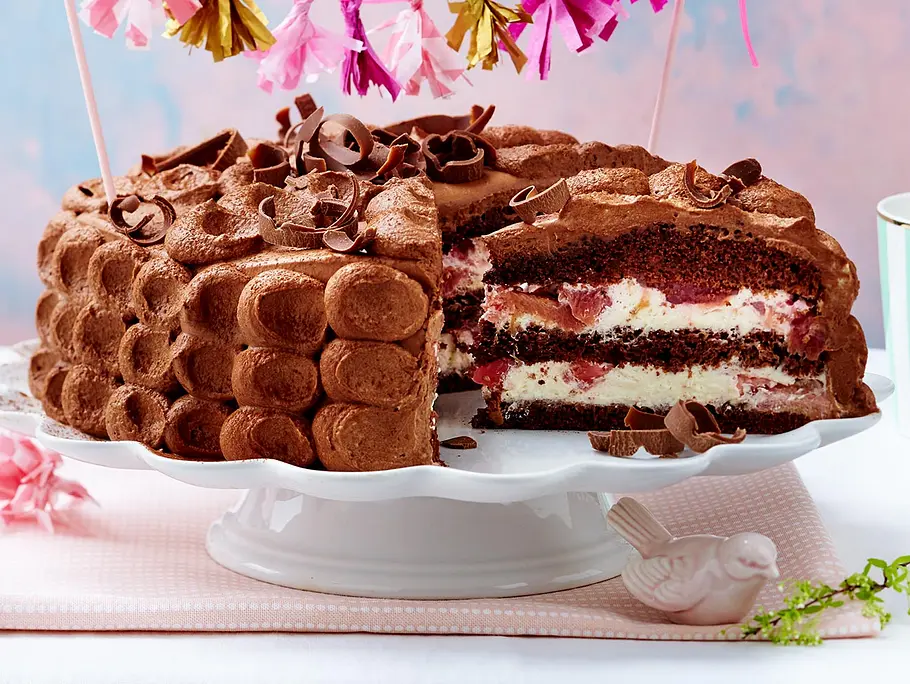 Schokoladen-Rhabarber-Torte Rezept Schokoladen-Rhabarber-Torte Rezept