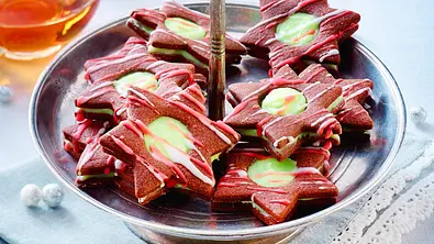 Schokoladen-Spitzbuben mit Minzcreme Rezept - Foto: LECKER @ Bauer Media Group