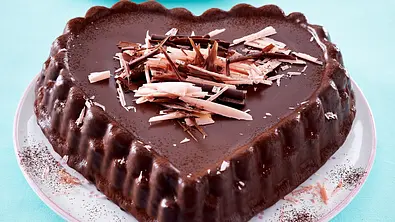 Schokoladenherz nach Sacher Rezept - Foto: LECKER @ Bauer Media Group