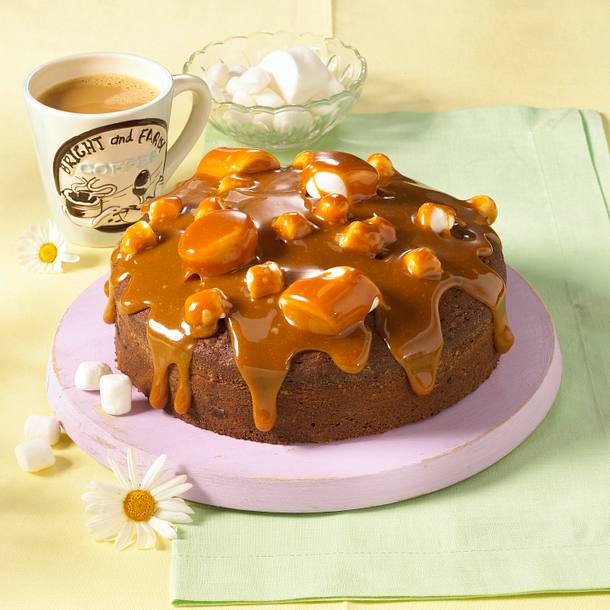 Schokoladenkuchen mit Marshmellowguss Rezept Schokoladenkuchen mit Marshmellowguss Rezept