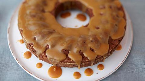 Schokopuffer mit doppelt Karamell Rezept - Foto: House of Food / Bauer Food Experts KG