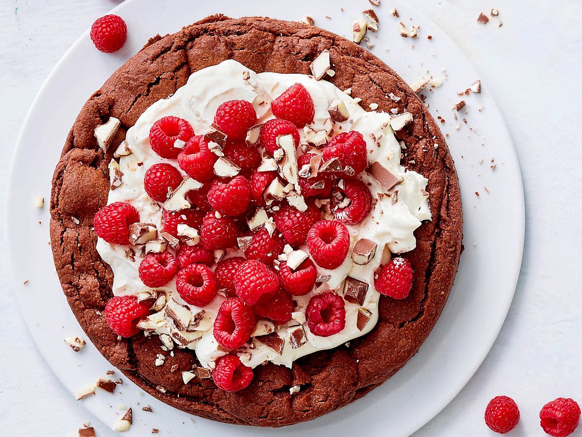 Schokoriegel-Tarte mit Himbeeren Rezept