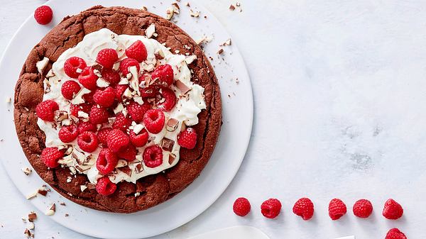 Schokoriegel-Tarte mit Himbeeren Rezept - Foto: House of Food / Bauer Food Experts KG