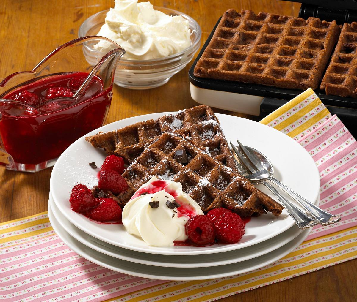 Schokowaffeln mit heißen Beeren Rezept