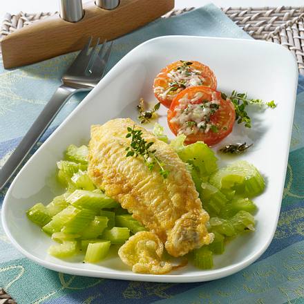 Schollenfilet auf Selleriegemüse mit geschmorten Tomaten Rezept Schollenfilet auf Selleriegemüse mit geschmorten Tomaten Rezept