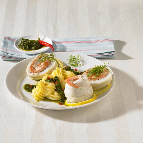 Schollenröllchen mit Lachsfüllung Rezept Schollenröllchen mit Lachsfüllung Rezept