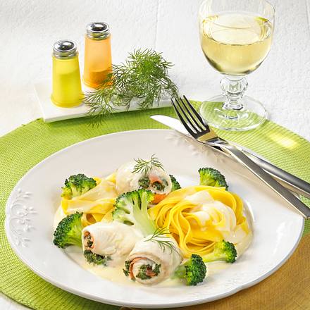 Schollenröllchen mit Räucherlachs Rezept