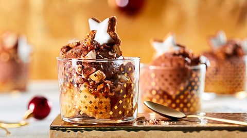 „Schöne Bescherung“ aus Apfel, Schoko und Mandelkern Rezept - Foto: House of Food / Bauer Food Experts KG