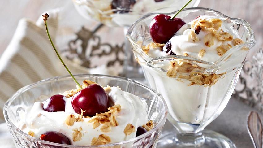 Schottische Kirsch-Haferflocken-Creme Rezept - Foto: House of Food / Bauer Food Experts KG
