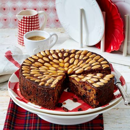 Schottischer Früchtekuchen (Dundee cake) Rezept Schottischer Früchtekuchen (Dundee cake) Rezept