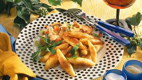 Schupfnudeln mit Geschnetzeltem Rezept - Foto: House of Food / Bauer Food Experts KG