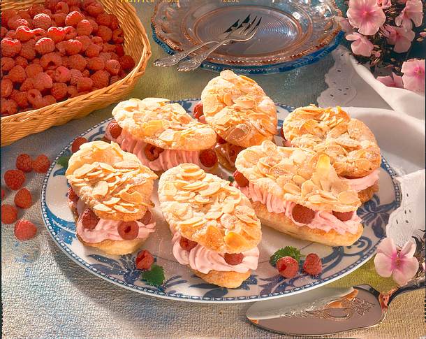 Schustersohlen mit Himbeersahne (Diabetiker) Rezept Schustersohlen mit Himbeersahne (Diabetiker) Rezept