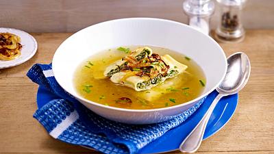 Schwäbische Maultaschen mit Hack-Spinat-Füllung Rezept - Foto: House of Food / Bauer Food Experts KG