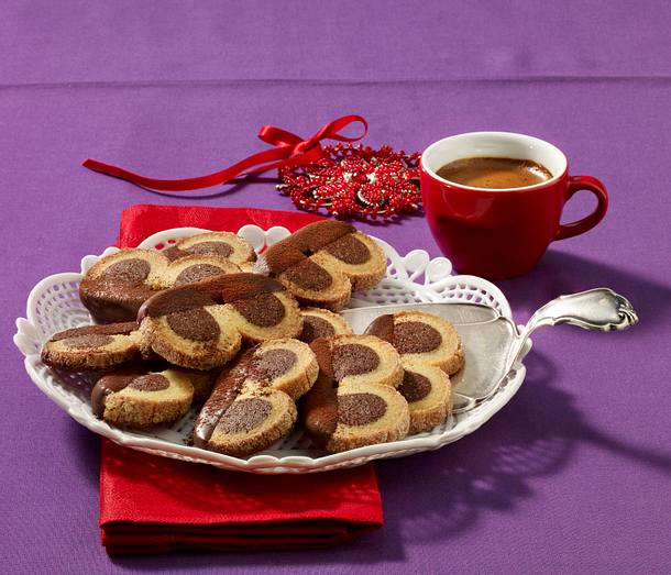 Schwarz-Weiß-Gebäck Rezept Schwarz-Weiß-Gebäck Rezept