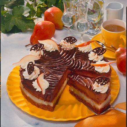 Schwarze Herrentorte mit Birnen Rezept Schwarze Herrentorte mit Birnen Rezept