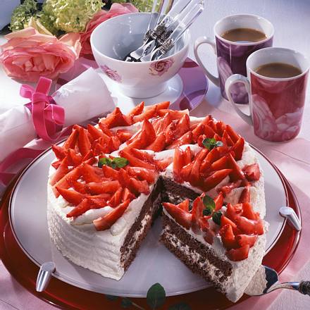Schwarzwälder Erdbeertorte Rezept Schwarzwälder Erdbeertorte Rezept
