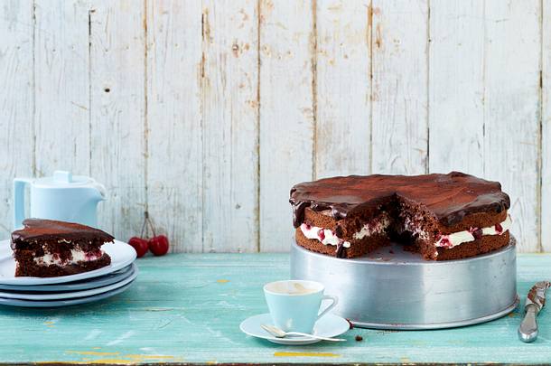 Schwarzwälder-Kirschkuchen Rezept Schwarzwälder-Kirschkuchen Rezept