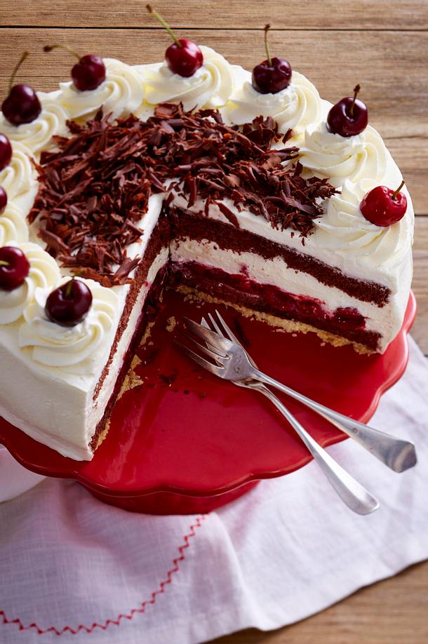 Schwarzwälder Kirschtorte Rezept | LECKER