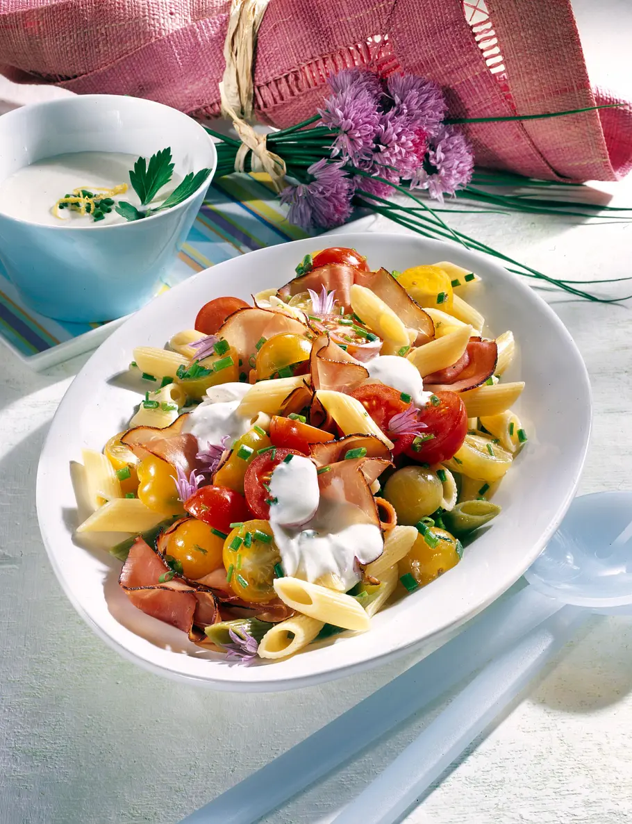 Schwarzwälder-Nudelsalat Rezept Schwarzwälder-Nudelsalat Rezept