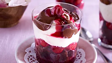 Schwarzwälder Träumchen Rezept - Foto: LECKER @ Bauer Media Group