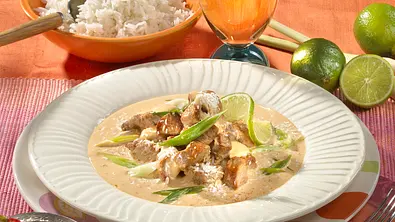 Schweine-Kokos-Geschnetzeltes mit Basmati-Reis Rezept - Foto: LECKER @ Bauer Media Group