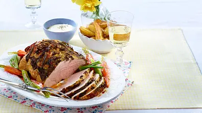 Schweinebraten Rezept - Foto: LECKER @ Bauer Media Group