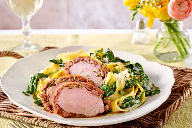 Schweinefilet alla Siciliana mit Spinat-Gorgonzola-Nudeln Rezept