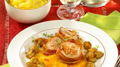 Schweinefilet im Speckmantel Rezept - Foto: LECKER @ Bauer Media Group
