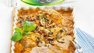 Schweinefilet in Zwiebel-Sahne Rezept - Foto: LECKER @ Bauer Media Group