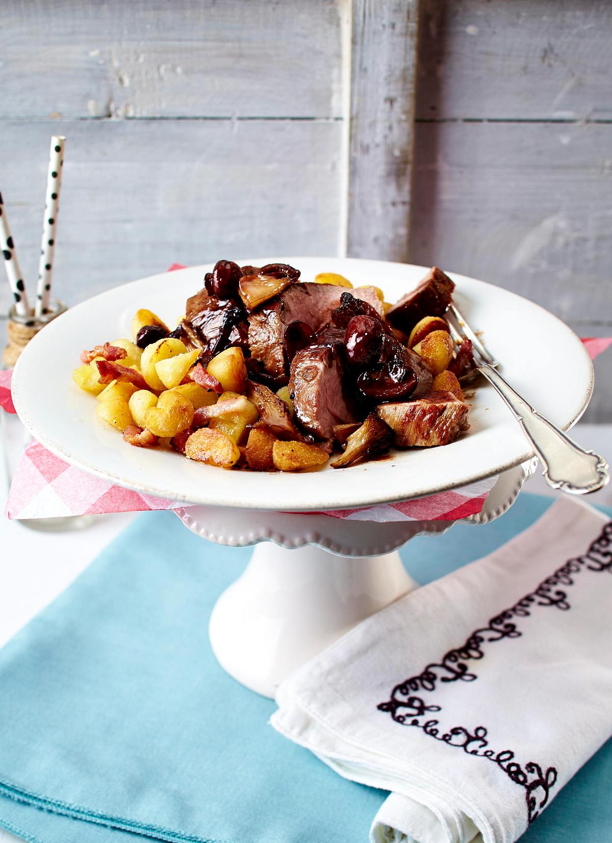 Schweinefilet mit Pilz-Marmelade und Gnocchi-Gröstl Rezept