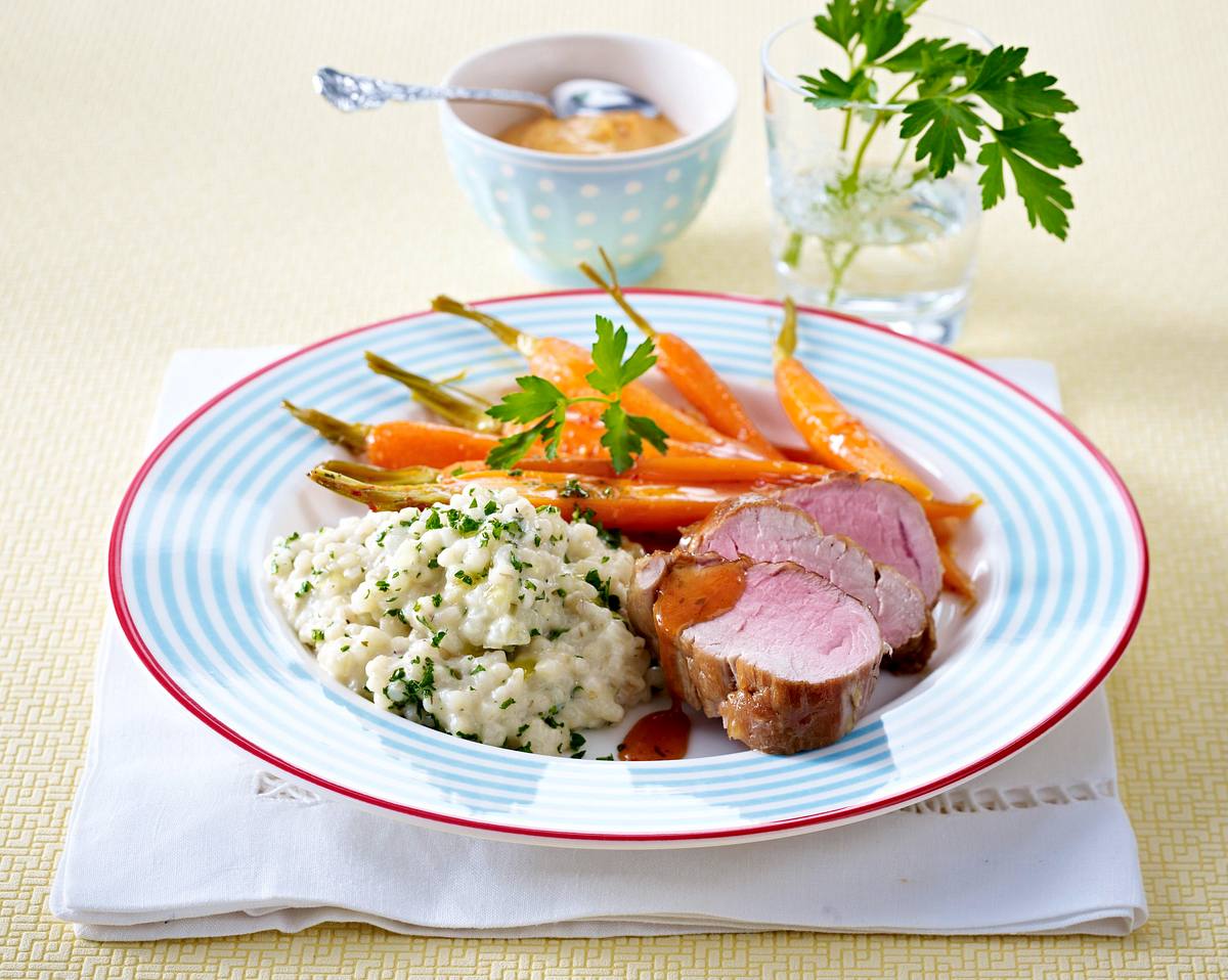 Schweinefilet mit Senfmöhren und Graupenrisotto Rezept