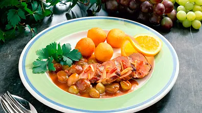 Schweinefilet mit Weintrauben Rezept - Foto: LECKER @ Bauer Media Group