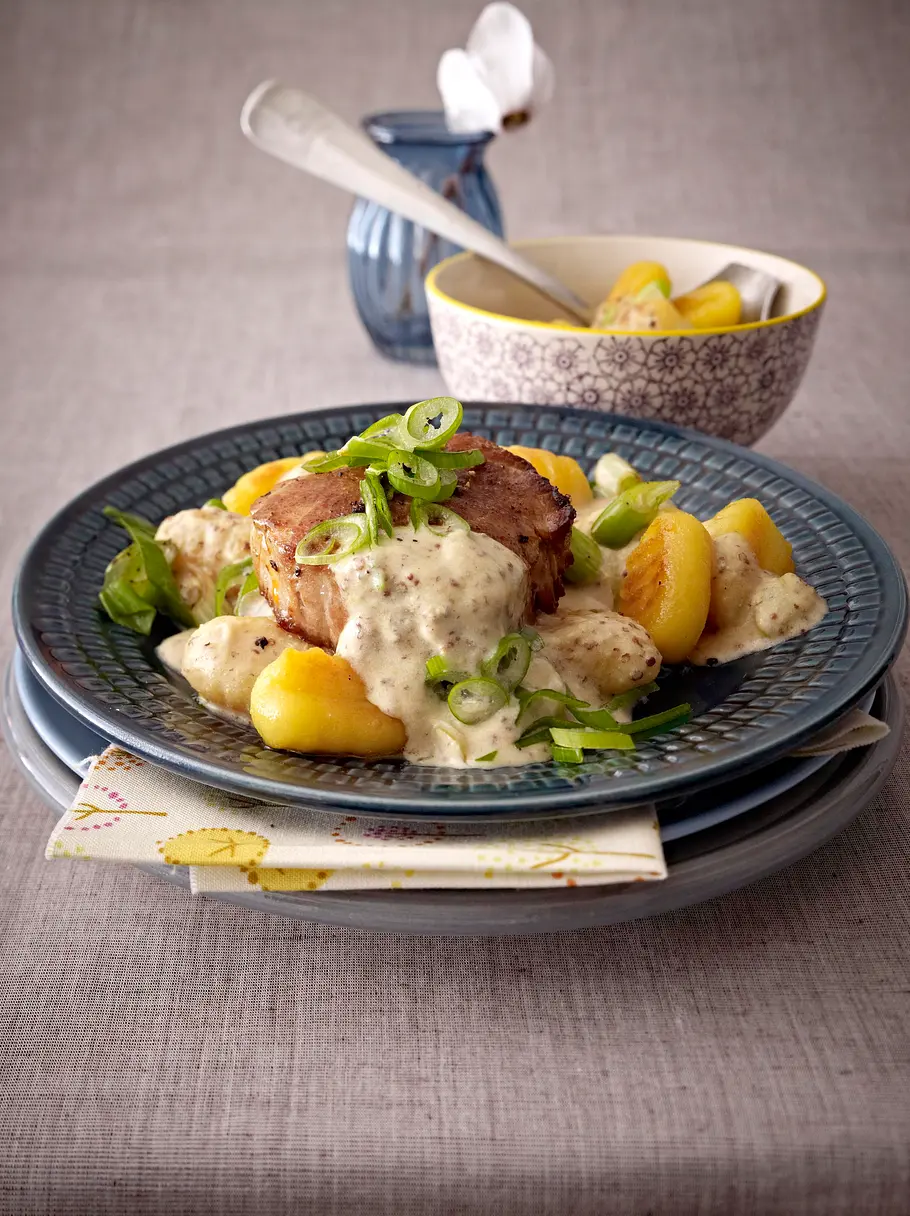 Schweinefilet und Senfsoße Rezept Schweinefilet und Senfsoße Rezept