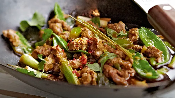 Schweinefiletstreifen mit Zitronengras-Currypaste Rezept - Foto: LECKER @ Bauer Media Group