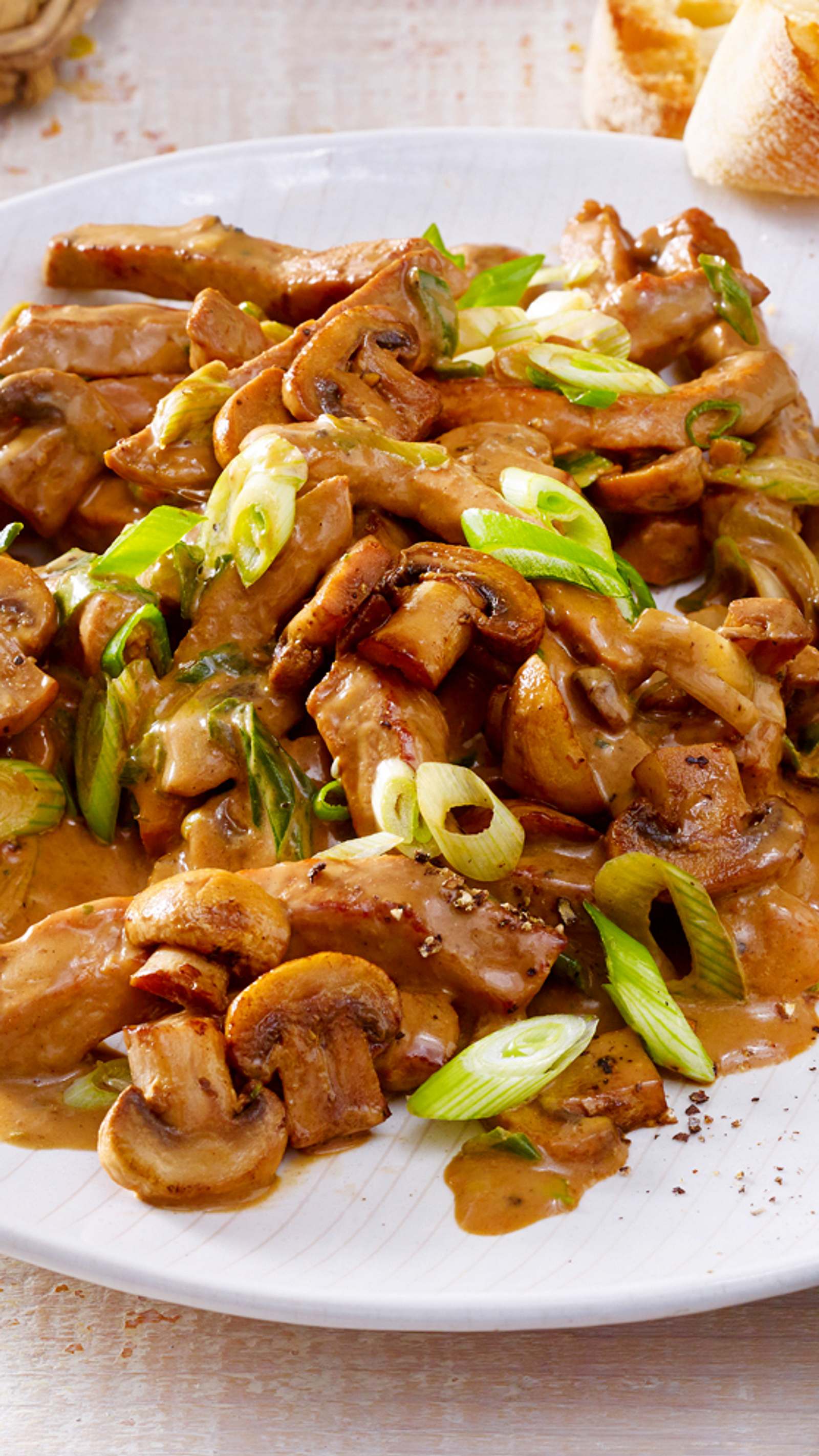 Schweinegeschnetzeltes mit Pilzen Rezept