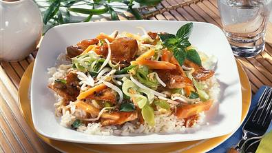 Schweinegeschnetzeltes mit Reis Rezept - Foto: LECKER @ Bauer Media Group