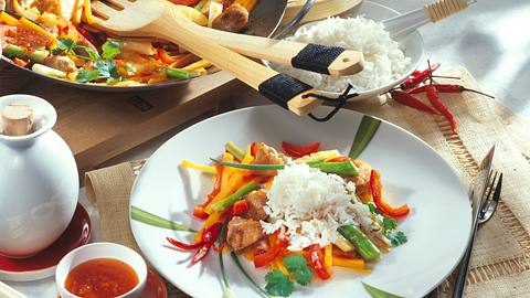 Schweinegeschnetzteltes süßsauer aus dem Wok Rezept - Foto: Först, Thomas