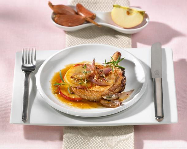 Schweinekotelett in Thymian-Knoblauch-Öl Rezept Schweinekotelett in Thymian-Knoblauch-Öl Rezept