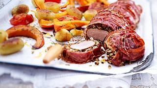 Schweinelendchen im knusprigen Schinken-Nuss-Mantel Rezept - Foto: House of Food / Bauer Food Experts KG